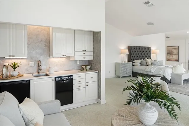 $4,495,000 | 709 Key Royale Drive, Holmes Beach, FL 34217