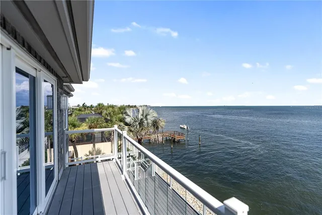 $4,495,000 | 709 Key Royale Drive, Holmes Beach, FL 34217