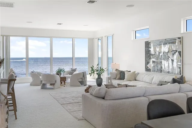 $4,495,000 | 709 Key Royale Drive, Holmes Beach, FL 34217