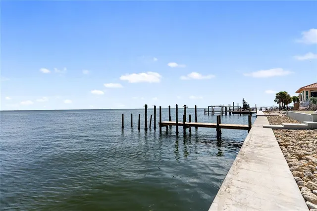 $4,495,000 | 709 Key Royale Drive, Holmes Beach, FL 34217