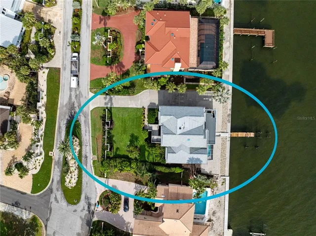 $4,495,000 | 709 Key Royale Drive, Holmes Beach, FL 34217