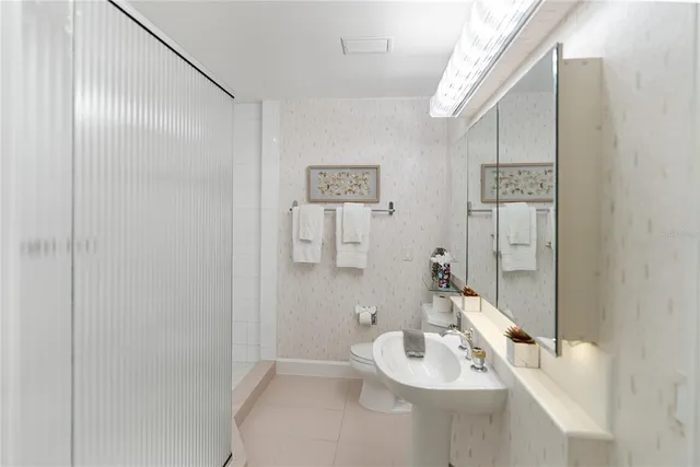 $4,495,000 | 709 Key Royale Drive, Holmes Beach, FL 34217