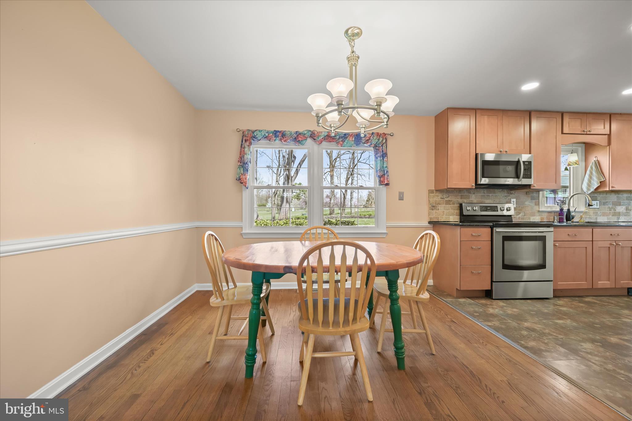 14821 Ridge Oak Drive Boyds, MD 20841 - Photo 12 of 50 Kitchen & dining room
