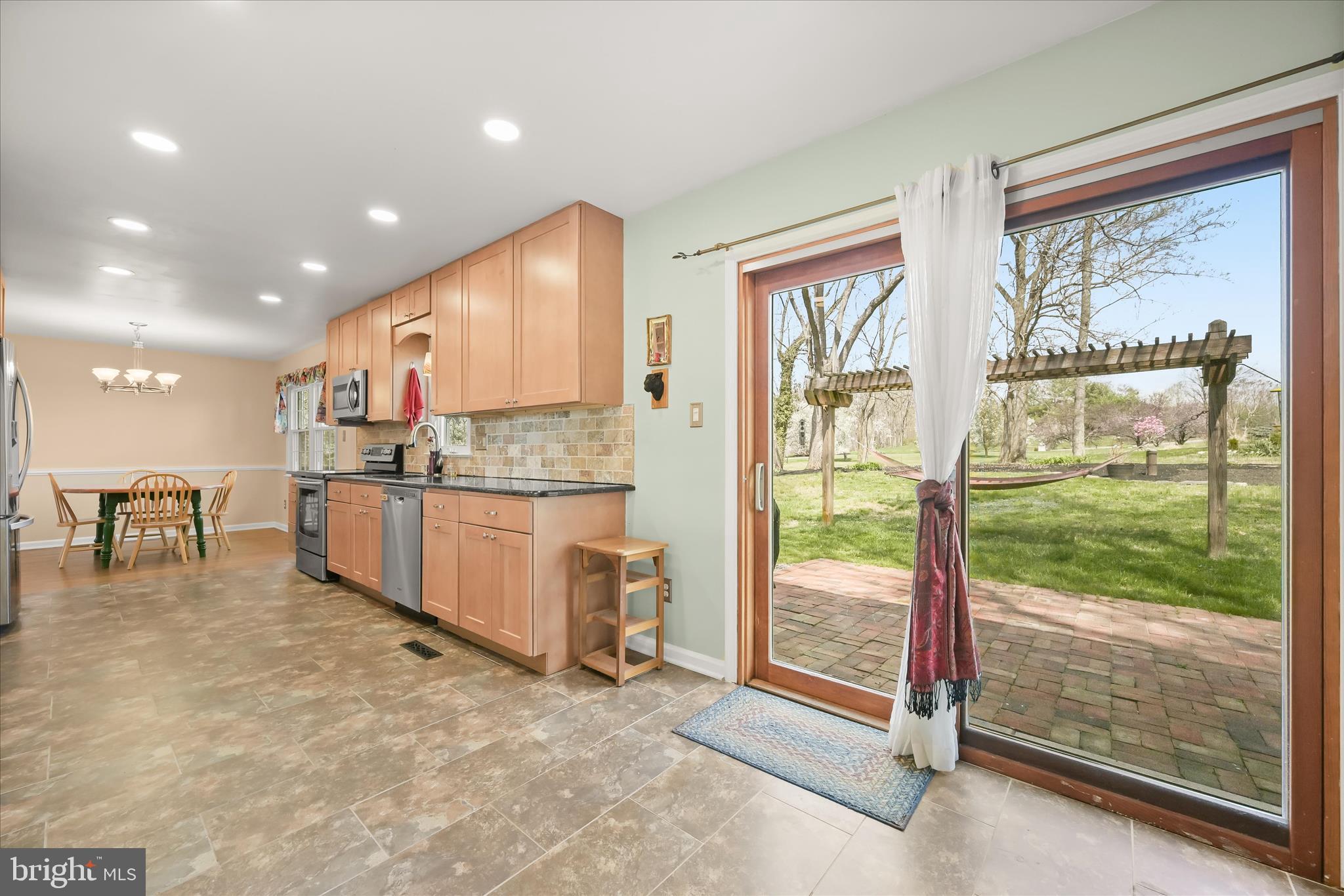 14821 Ridge Oak Drive Boyds, MD 20841 - Photo 19 of 50 sliding door walkout to backyard