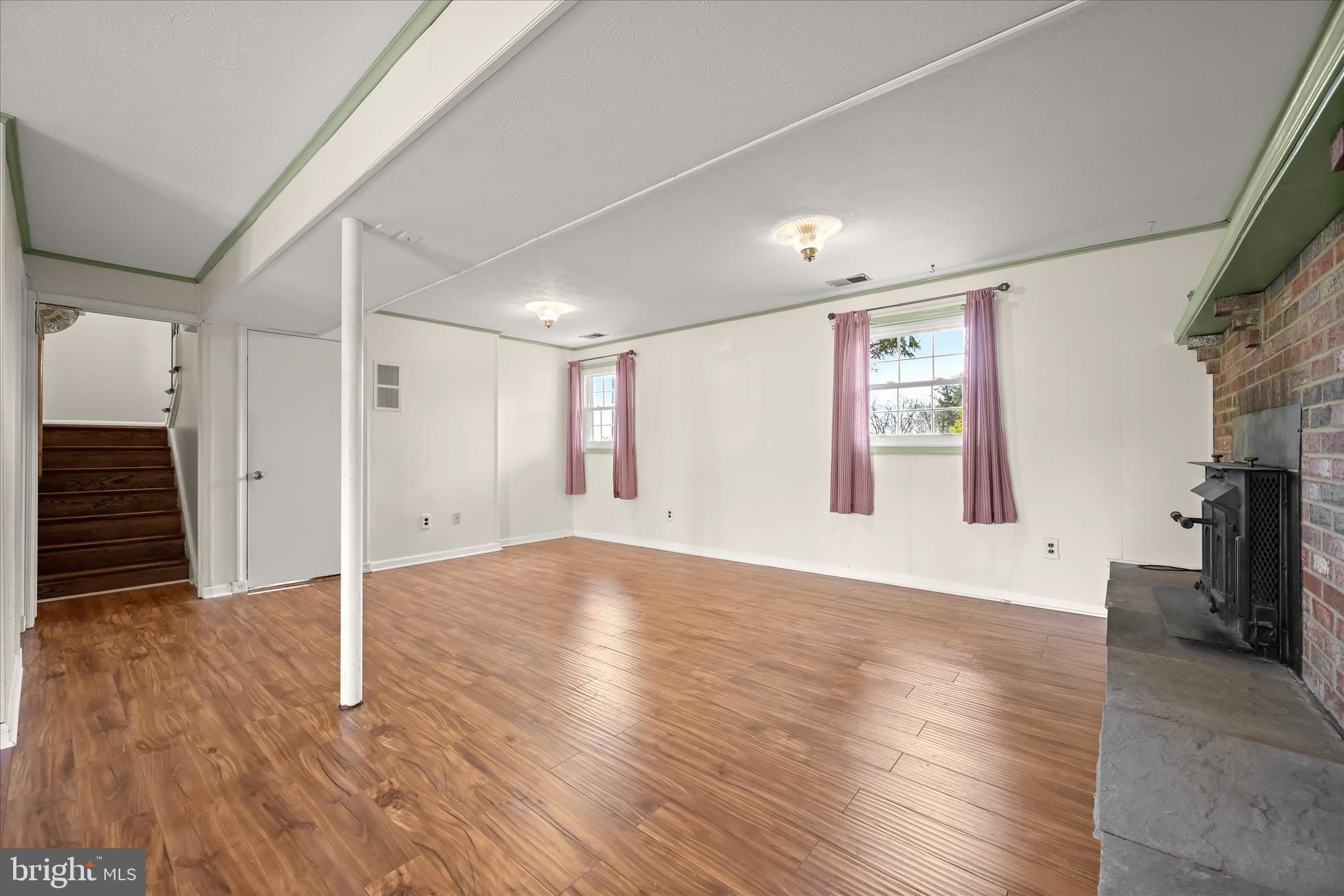 14821 Ridge Oak Drive Boyds, MD 20841 - Photo 34 of 50 family room