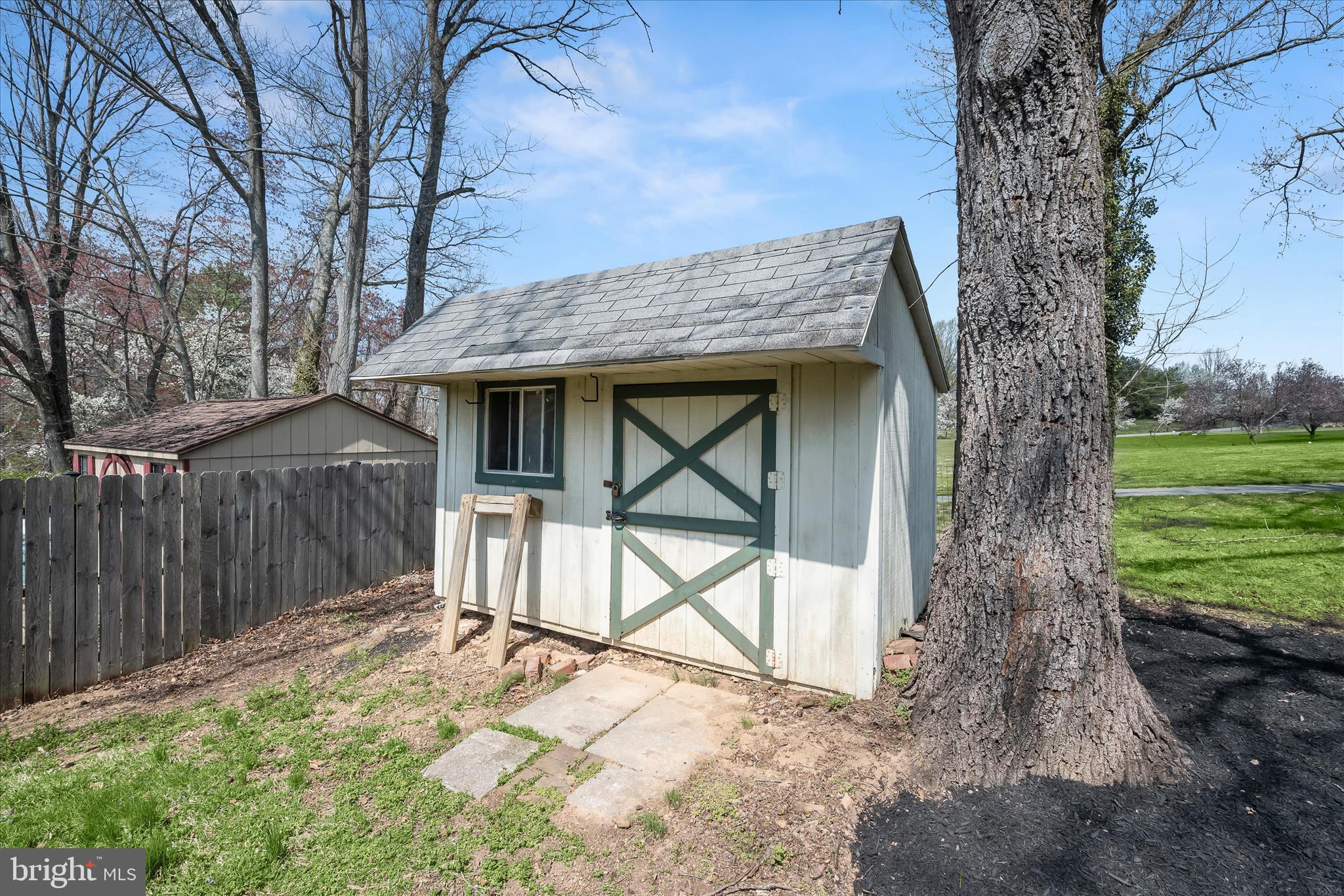 14821 Ridge Oak Drive Boyds, MD 20841 - Photo 43 of 50 storage shed