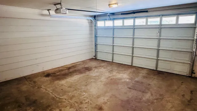 a view of a garage