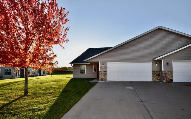 $215,000 | 804 11th Avenue Northeast, Milaca, MN 56353