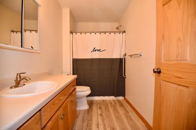 $215,000 | 804 11th Avenue Northeast, Milaca, MN 56353