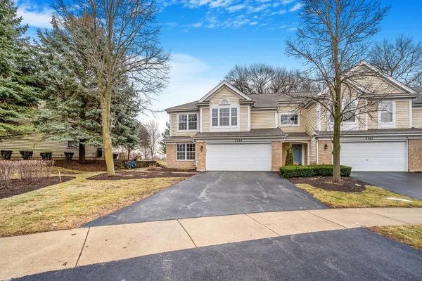 $2,749 | 2760 Packford Lane, Aurora, IL 60502