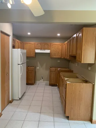 $2,749 | 2760 Packford Lane, Aurora, IL 60502