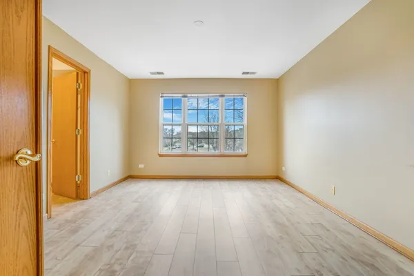 $2,749 | 2760 Packford Lane, Aurora, IL 60502