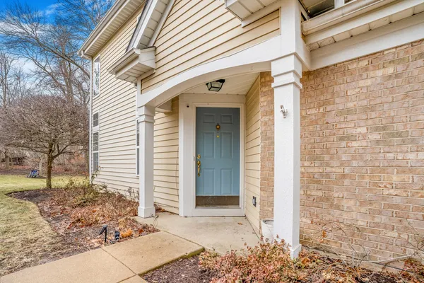 $2,749 | 2760 Packford Lane, Aurora, IL 60502