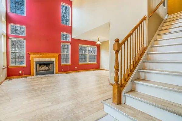 $2,749 | 2760 Packford Lane, Aurora, IL 60502