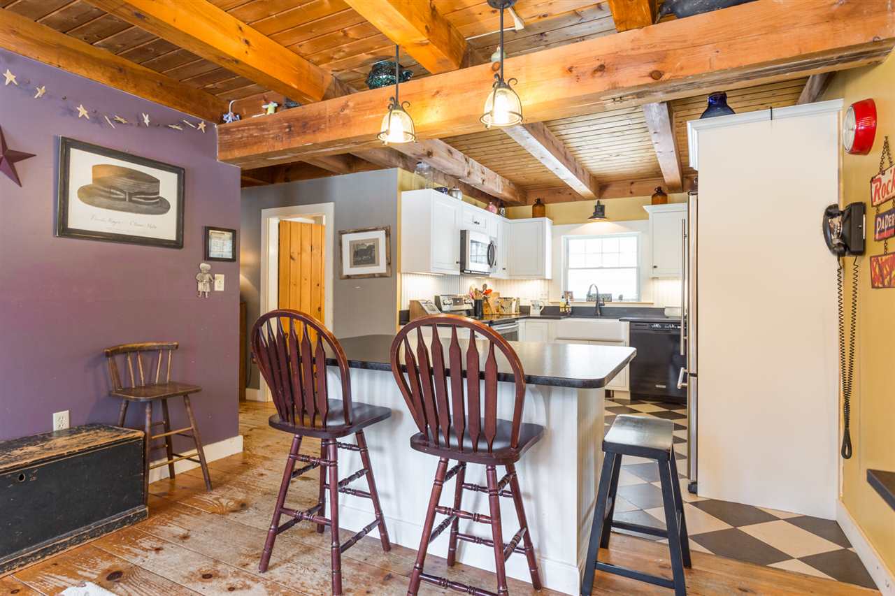 213 New Road Newmarket, NH 03857 - Photo 11 of 37