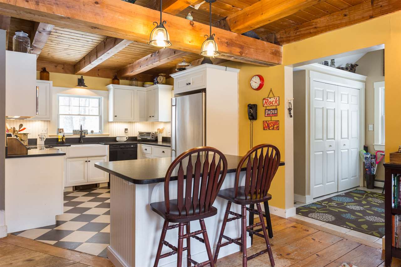 213 New Road Newmarket, NH 03857 - Photo 5 of 37