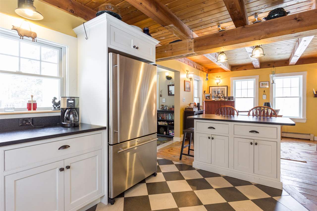 213 New Road Newmarket, NH 03857 - Photo 8 of 37