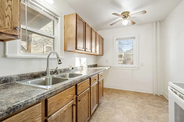 $229,900 | 907 8th Street Southeast, Austin, MN 55912