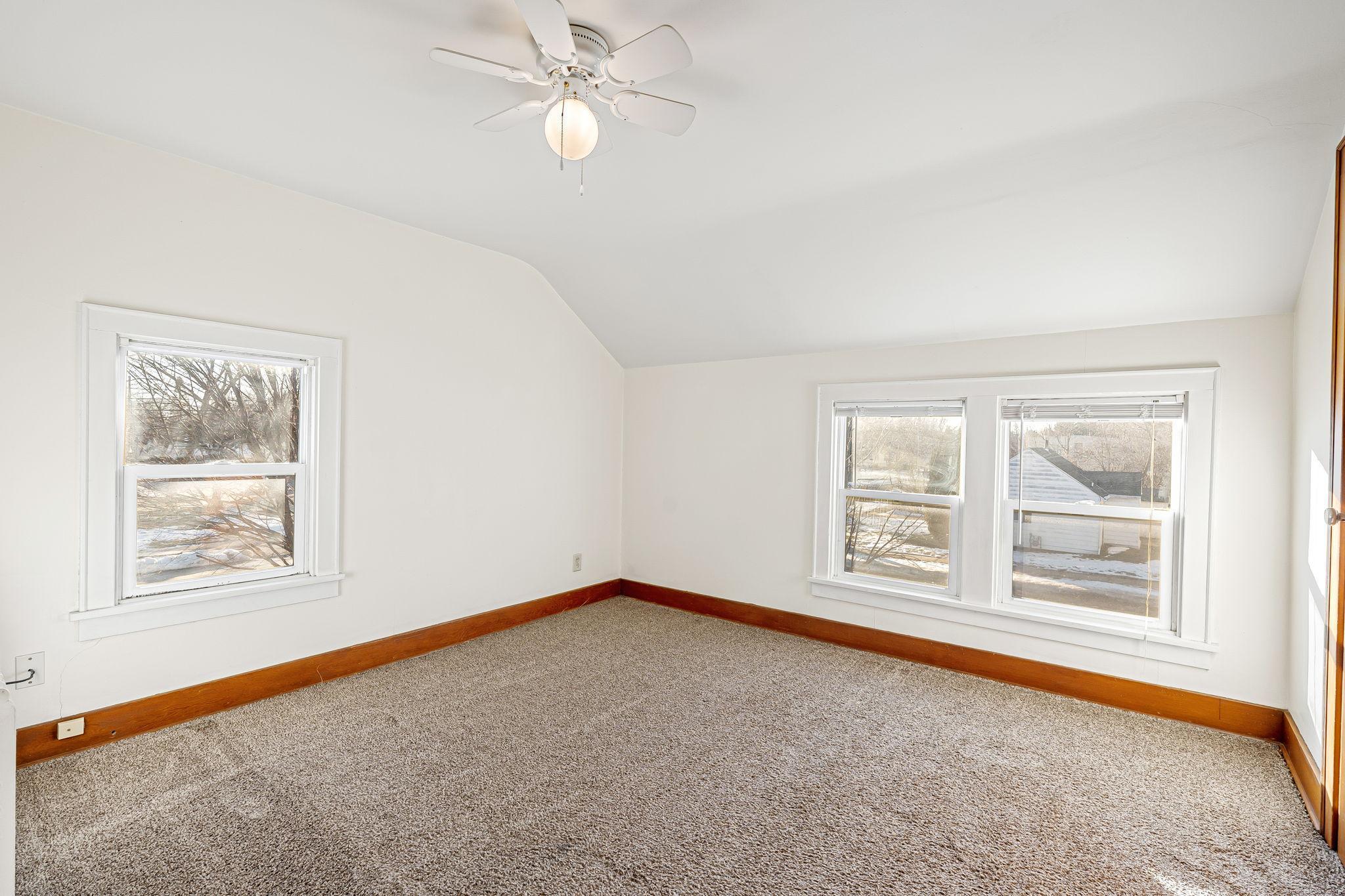 907 8th Street Southeast Austin, MN 55912 - Photo 20 of 25