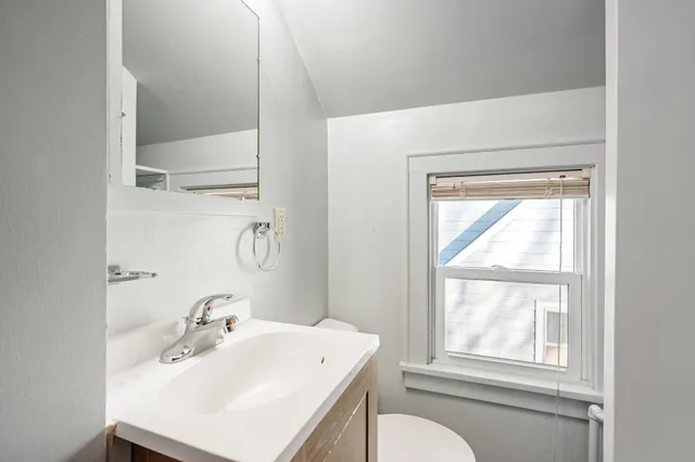 $229,900 | 907 8th Street Southeast, Austin, MN 55912