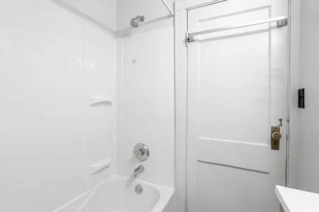 $229,900 | 907 8th Street Southeast, Austin, MN 55912