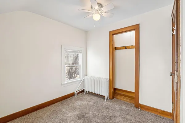 $229,900 | 907 8th Street Southeast, Austin, MN 55912