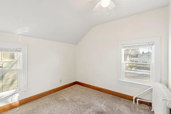 $229,900 | 907 8th Street Southeast, Austin, MN 55912