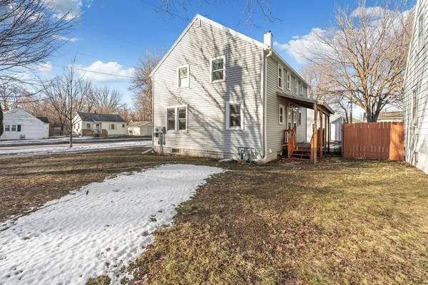 $229,900 | 907 8th Street Southeast, Austin, MN 55912