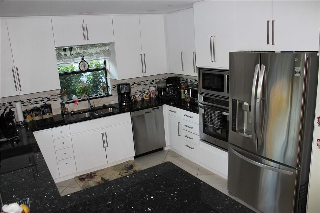 10222 Camelback Lane Boca Raton, FL 33498 - Photo 4 of 29 Photo 4