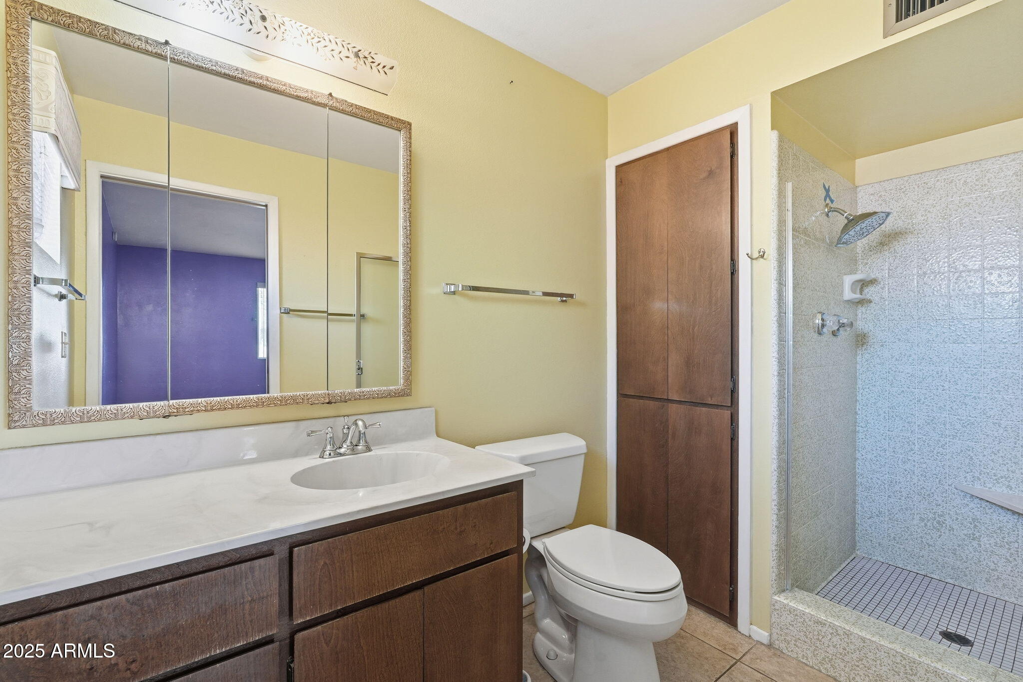 423 South Racine Mesa, AZ 85206 - Photo 20 of 37 Racine - primary bathroom