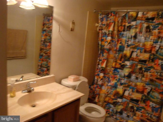 14425 Parkvale Road, Unit 7 Rockville, MD 20853 - Photo 4 of 7 Bath #1