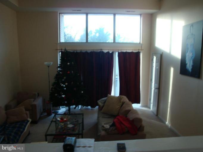 14425 Parkvale Road, Unit 7 Rockville, MD 20853 - Photo 5 of 7 Family Room