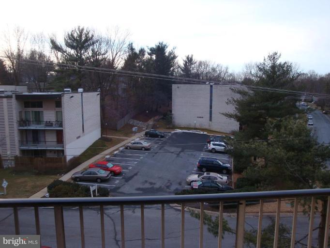 14425 Parkvale Road, Unit 7 Rockville, MD 20853 - Photo 6 of 7 Deck