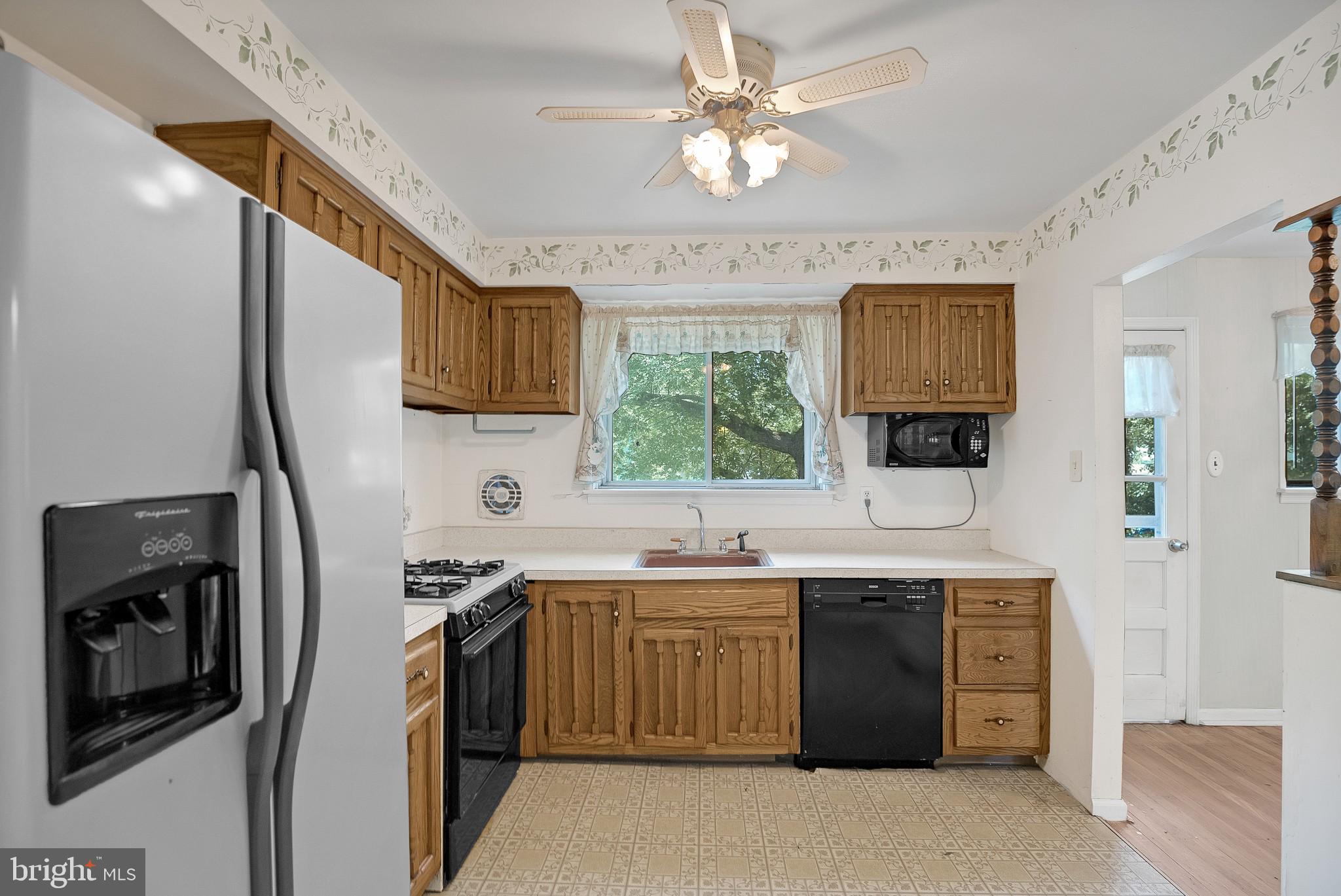 1637 White Oak Road Williamstown, NJ 08094 - Photo 11 of 30 Gallery Image 11