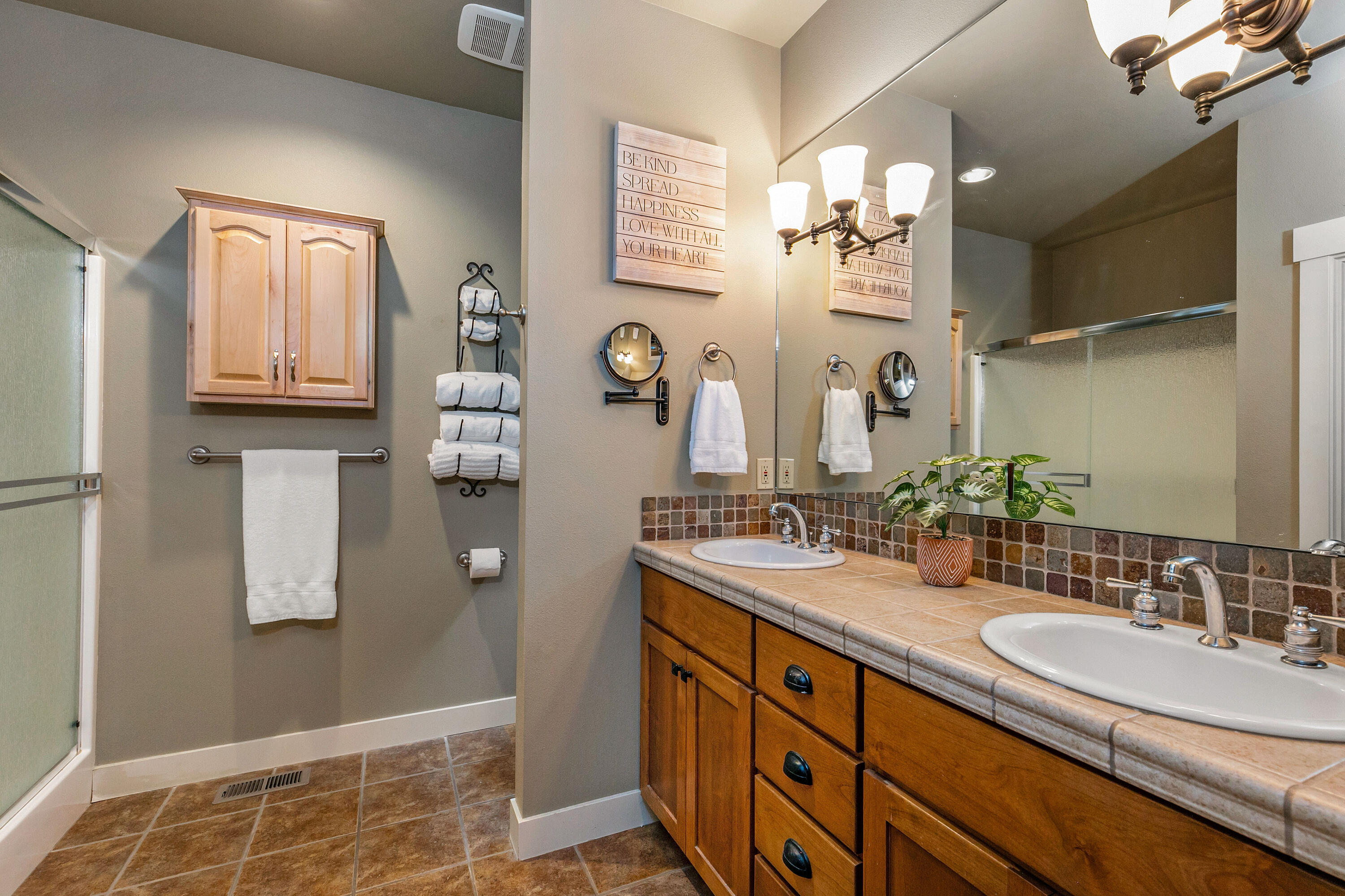 61442 Linton Loop Bend, OR 97702 - Photo 8 of 20 61442 Linton Lp_017