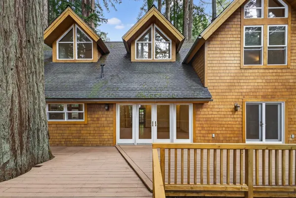 $2,888,000 | 13370 Skyline Boulevard, Woodside, CA 94062