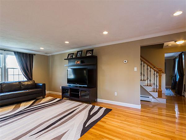 109 Parkview Road Waltham, MA 02452 - Photo 9 of 27 Gallery Image 9
