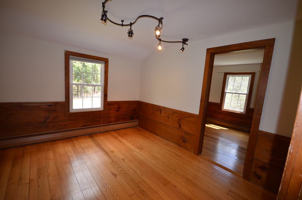 5 Amherst Road Leverett, MA 01054 - Photo 8 of 19