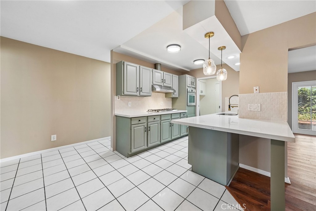 9091 Savoy Street Riverside, CA 92503 - Photo 6 of 35