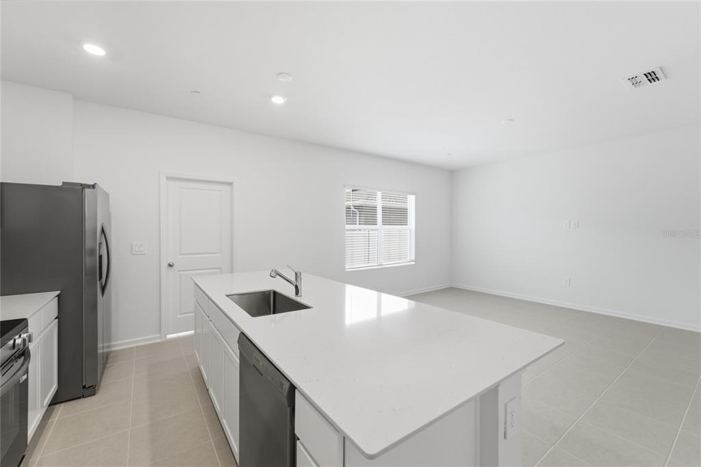 2160 Rider Rain Lane Apopka, FL 32703 - Photo 13 of 44