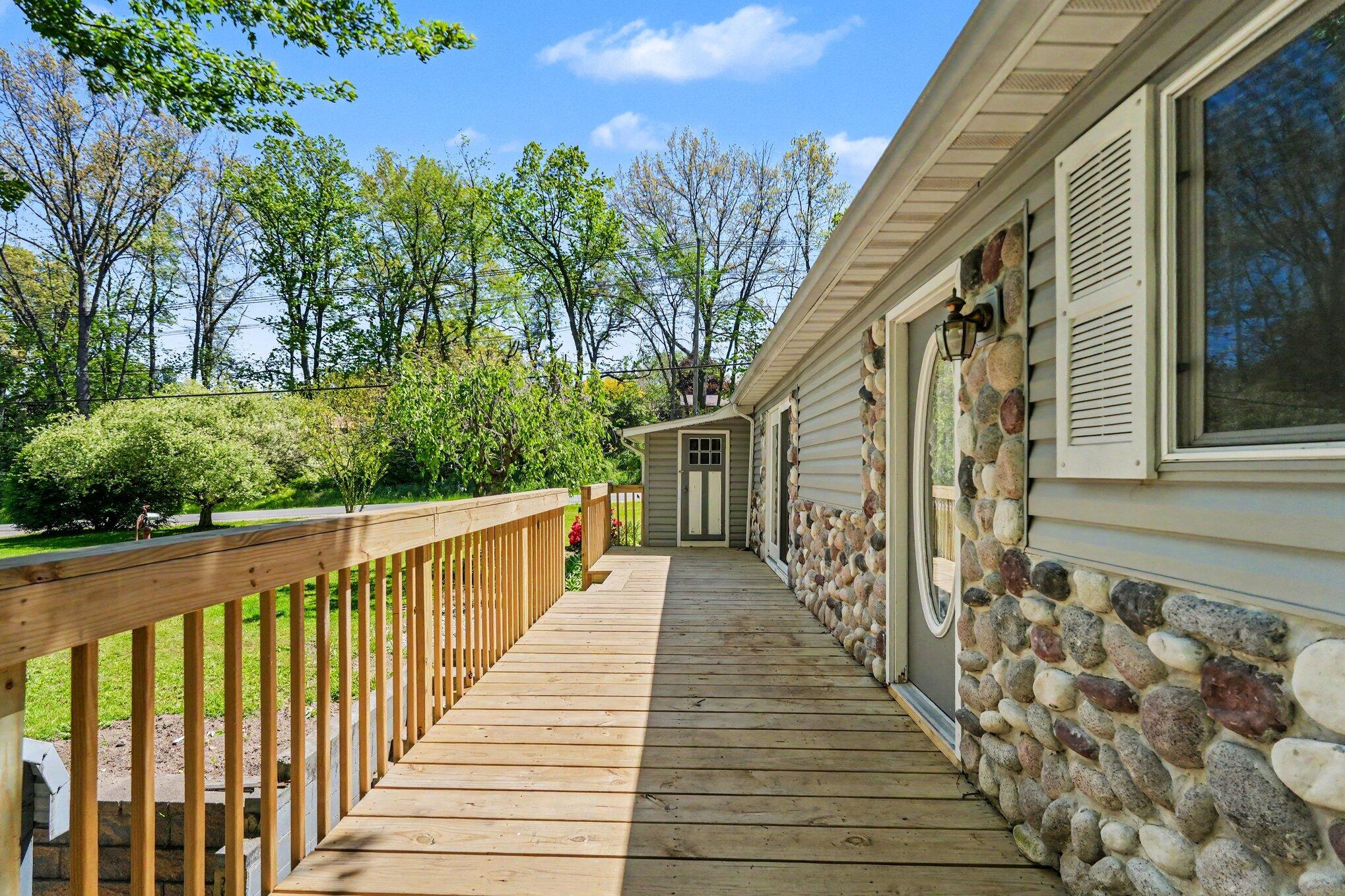 310 South Philip Road Niles, MI 49120 - Photo 7 of 32 Exterior
