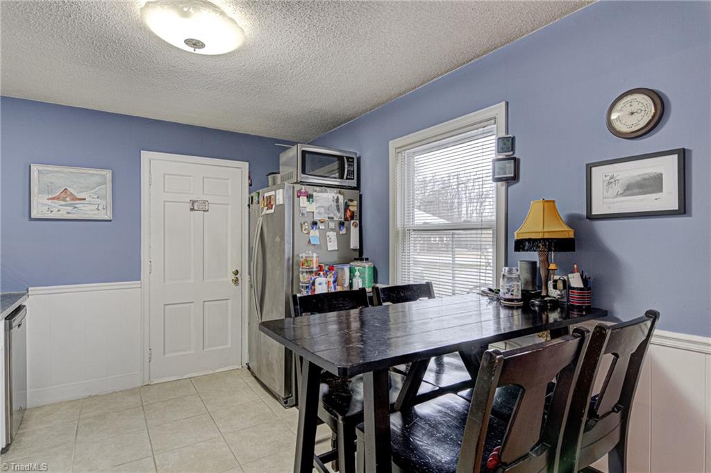 7608 Summerfield Road Summerfield, NC 27358 - Photo 12 of 31 Gallery Image 12