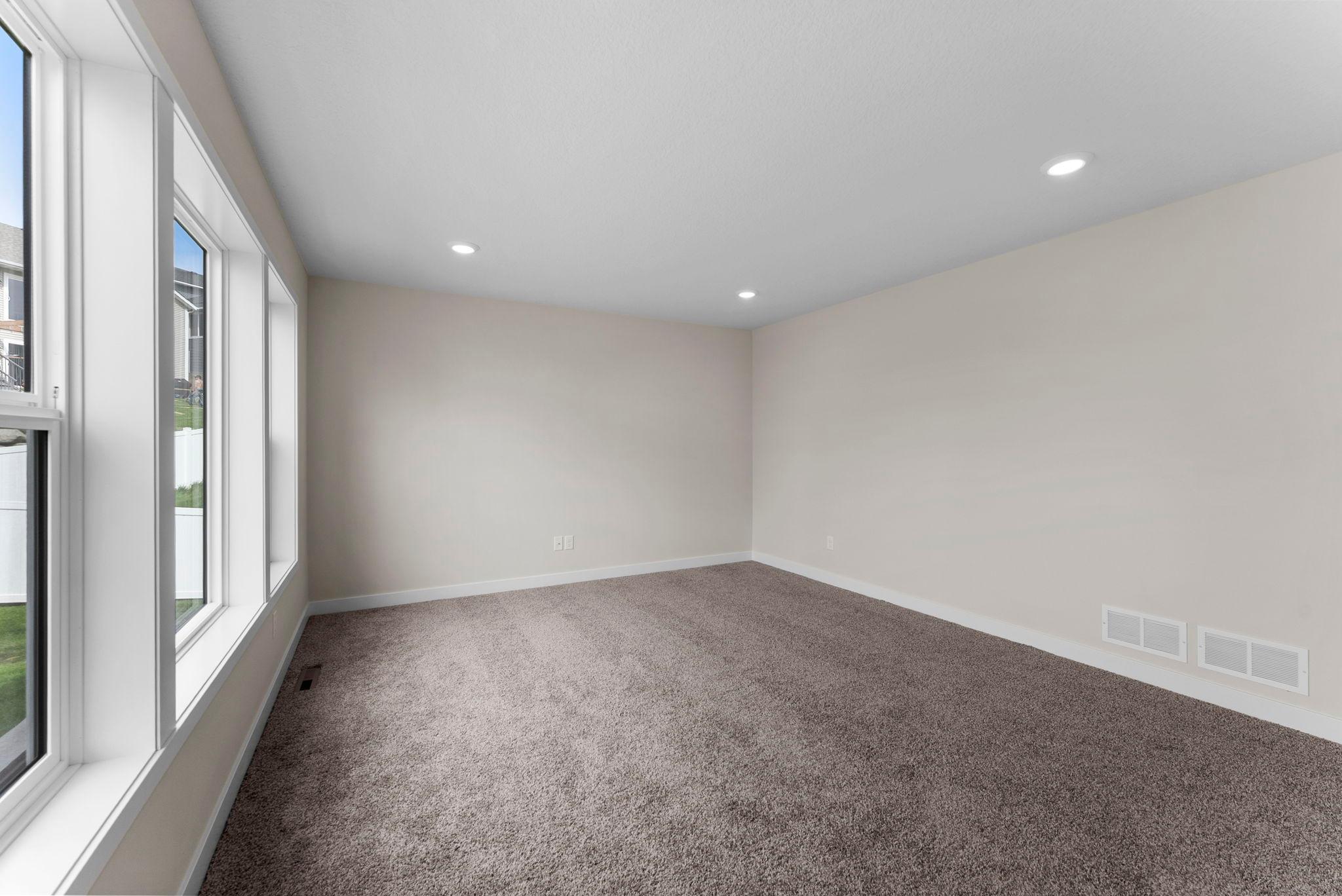 7451 Agate Trail Inver Grove Heights, MN 55077 - Photo 14 of 57