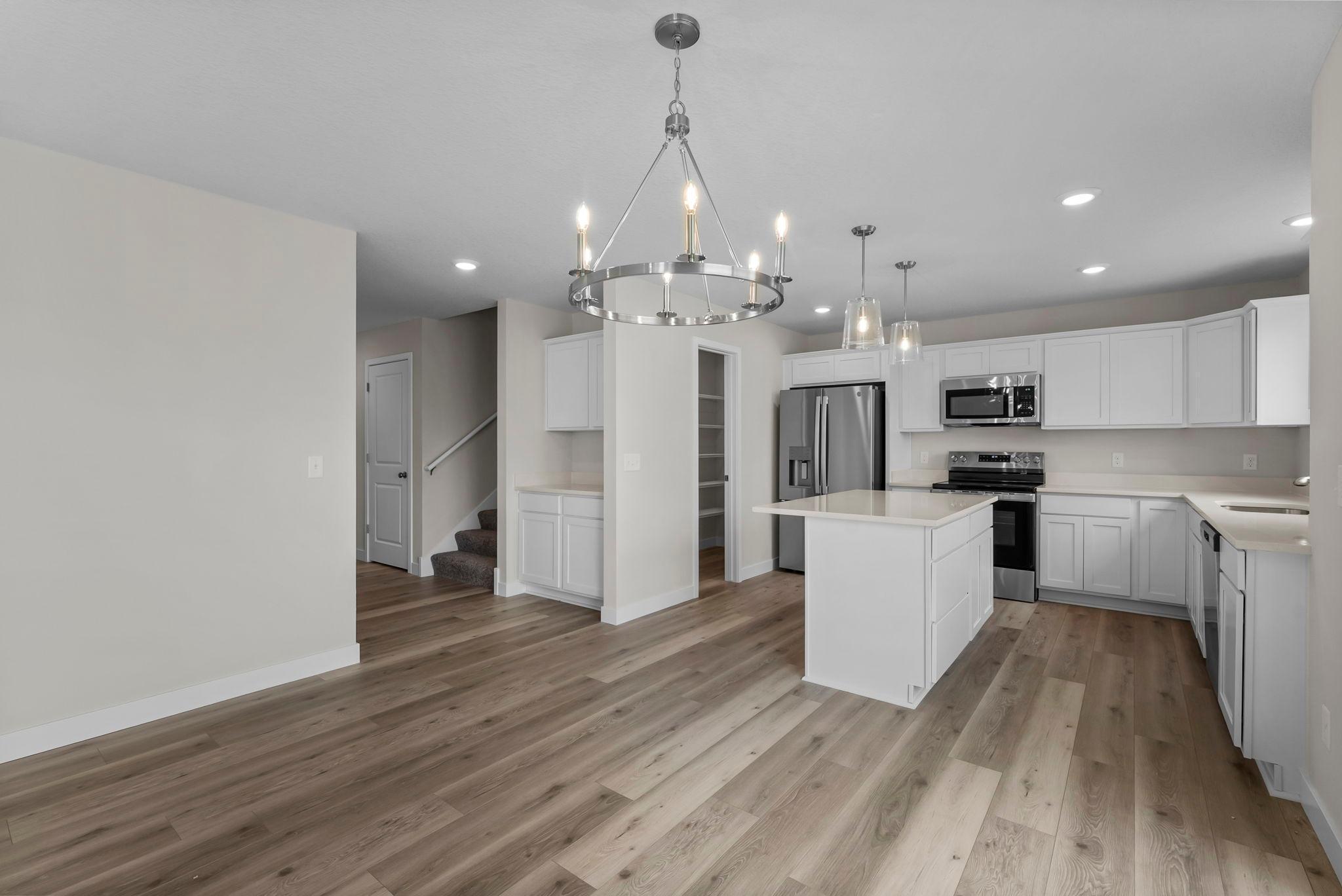 7451 Agate Trail Inver Grove Heights, MN 55077 - Photo 15 of 57