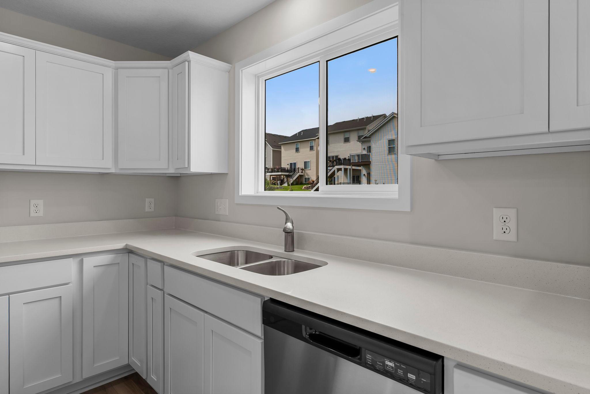 7451 Agate Trail Inver Grove Heights, MN 55077 - Photo 22 of 57