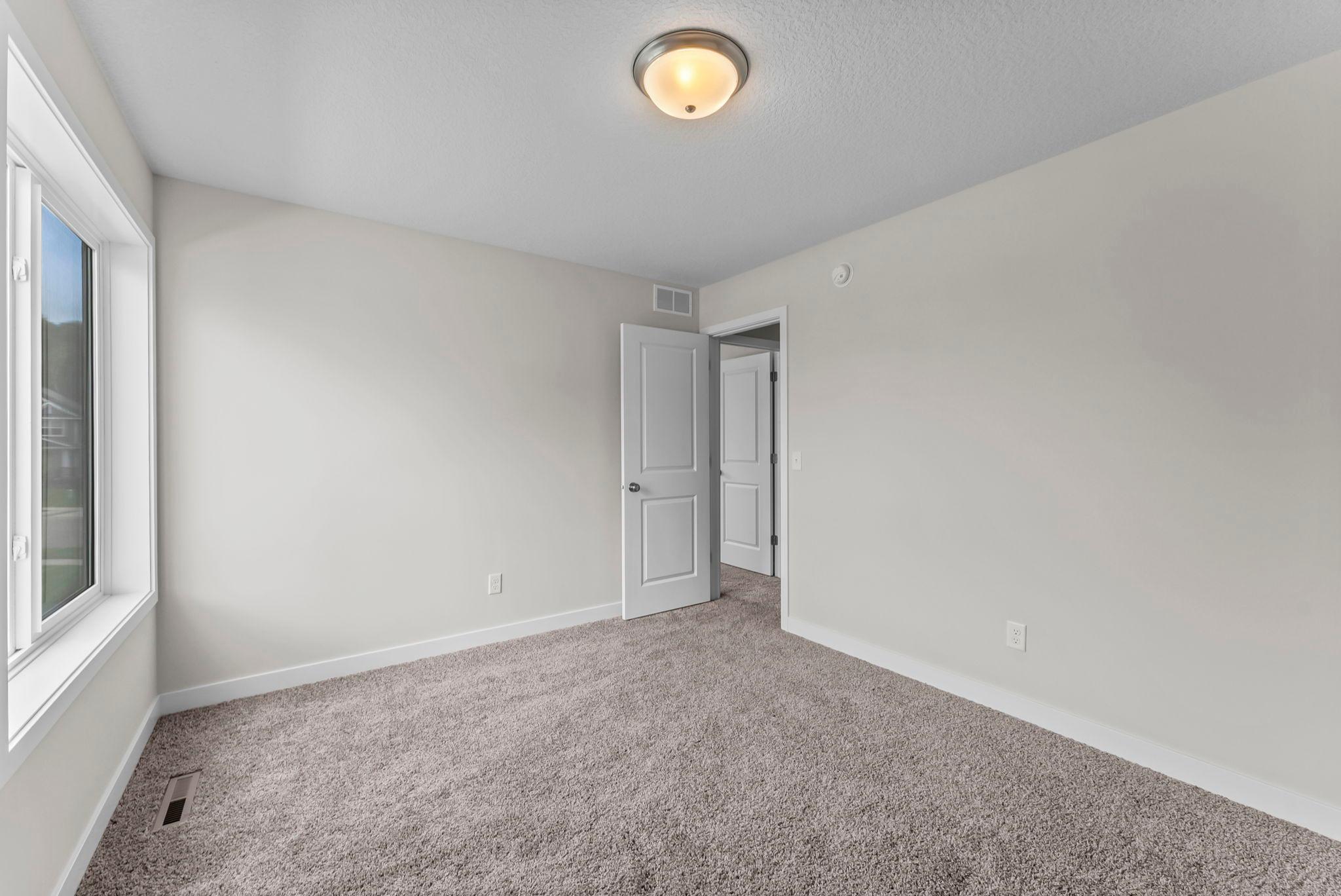 7451 Agate Trail Inver Grove Heights, MN 55077 - Photo 44 of 57