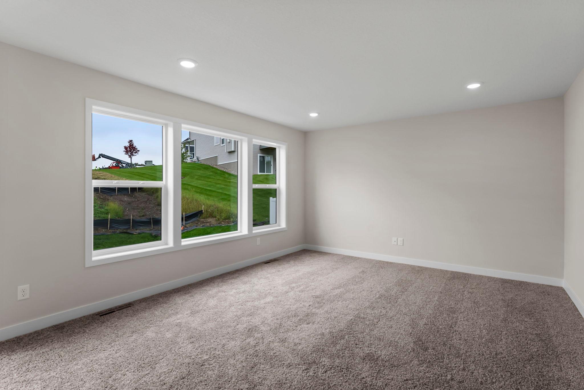 7451 Agate Trail Inver Grove Heights, MN 55077 - Photo 10 of 57