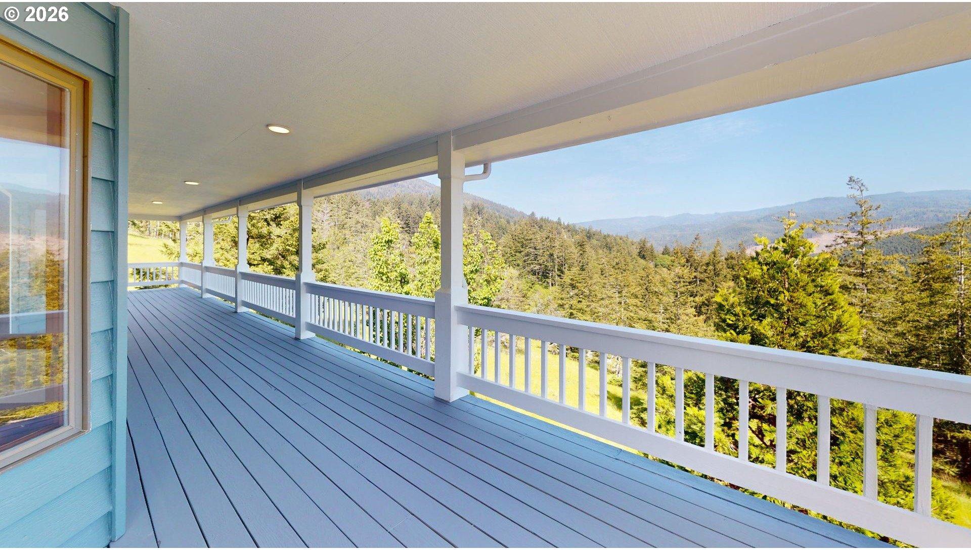 95822 Quail Mountain Road Gold Beach, OR 97444 - Photo 46 of 48 Deck