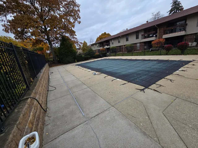 $129,900 | 8102 West Oklahoma Avenue, Unit 20, West Allis, WI 53219