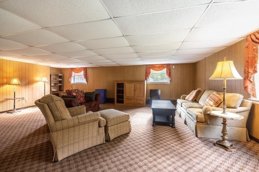 108 Mishawum Road Woburn, MA 01801 - Photo 17 of 27 Gallery Image 17
